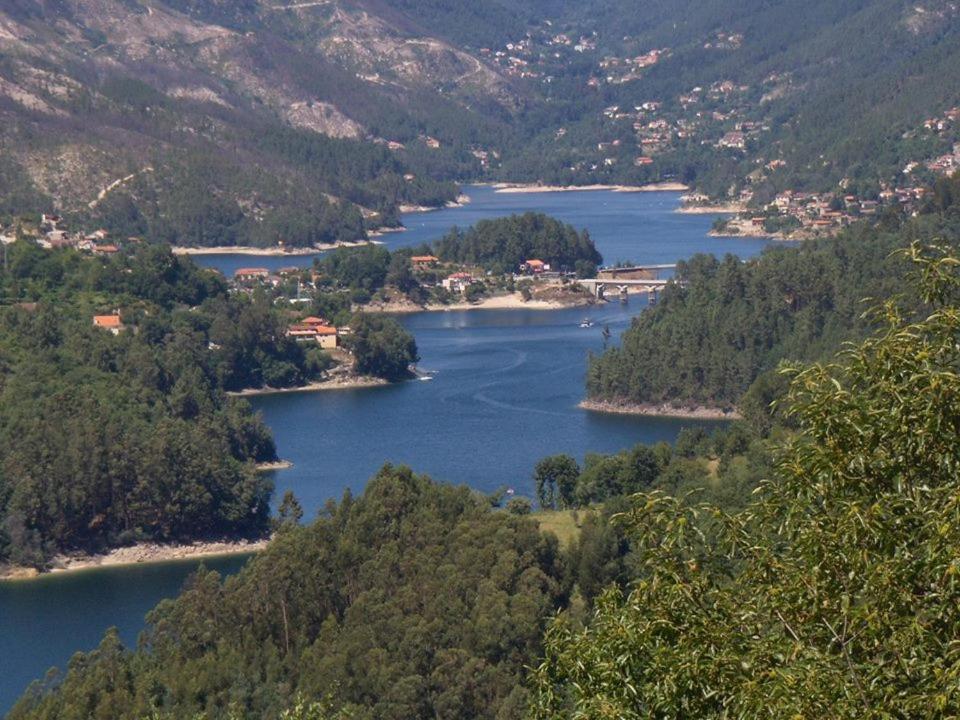 Casa Encosta Do Geres-Ferias No Geres Βίλα Vieira do Minho Δωμάτιο φωτογραφία